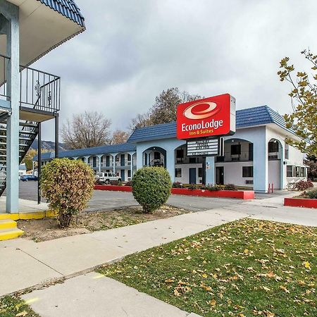 Econo Lodge Inn & Suites Лоґан Екстер'єр фото