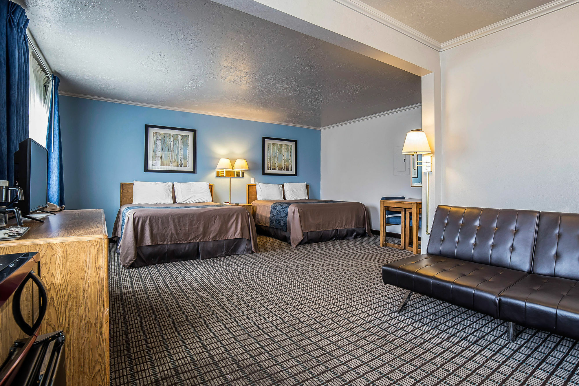 Econo Lodge Inn & Suites Лоґан Екстер'єр фото